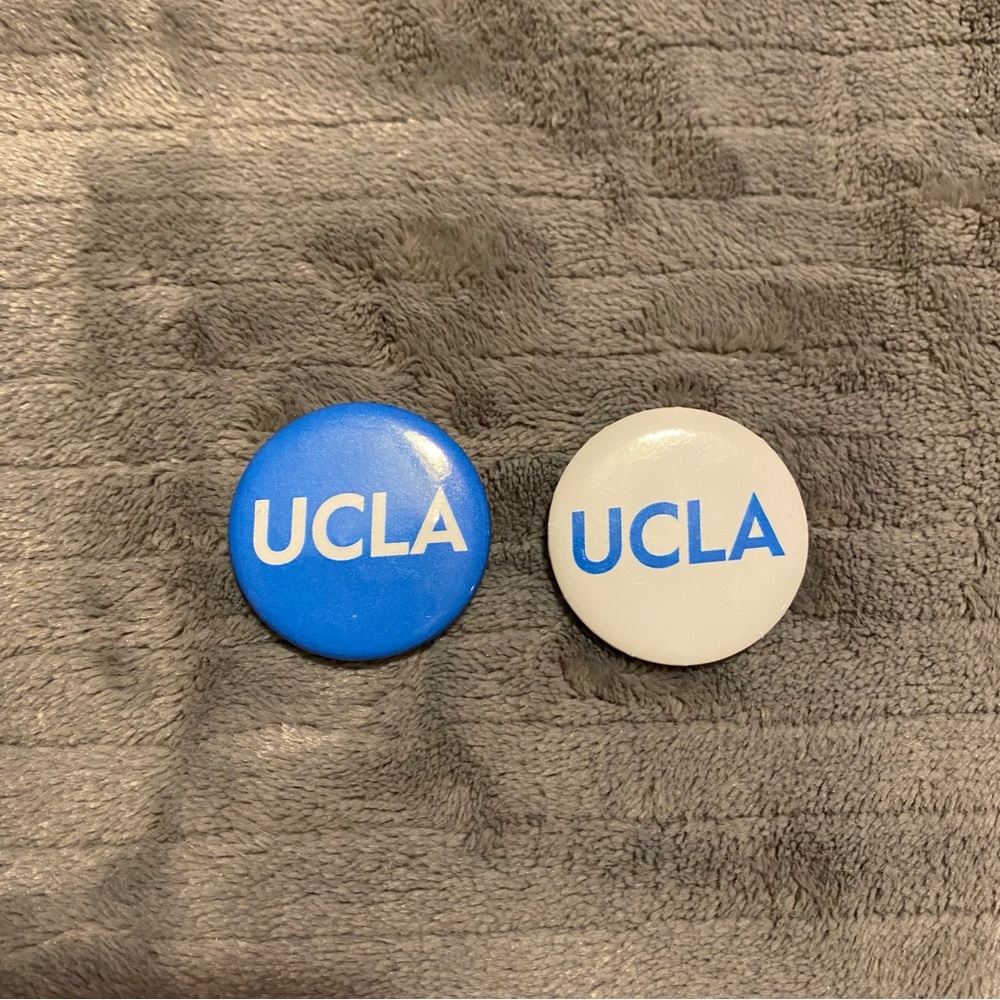 UCLA Buttons Free when Bundled